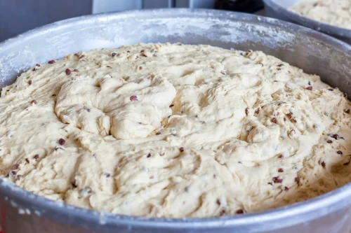 Ciasto na pizzę długodojrzewające: Sekret wyjątkowego smaku i tekstury