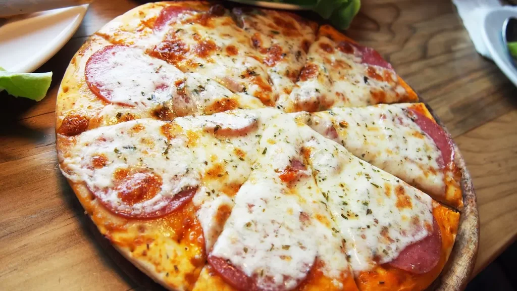 ciast na pizze na cienkim ciescie